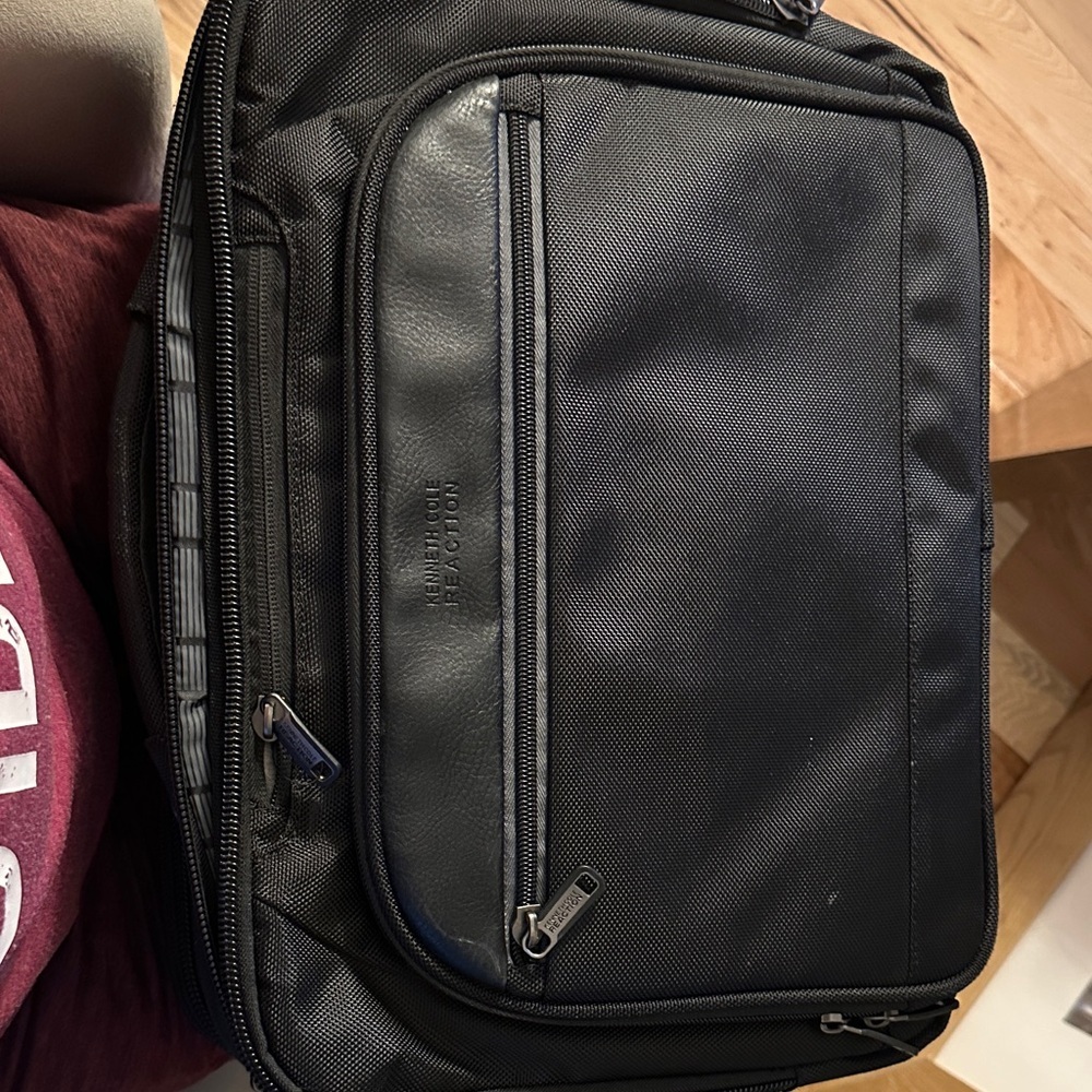 Kenneth Cole Reaction Black backpack briefcase